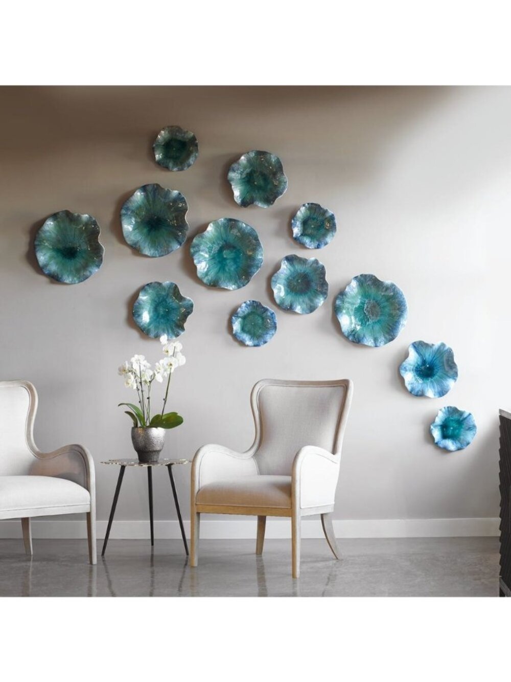NWB Abella Ceramic Indoor Outdoor Wall Decor Aqua Size 20wX20hX 13d